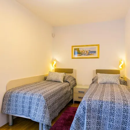 Marijan - A4 Veliki - Mpolo Διαμέρισμα Μεντουλίν